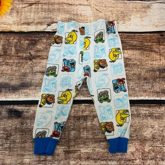 Sesame Street pajamas by Sesame Street. Size 18 months - Picture 6 of 10